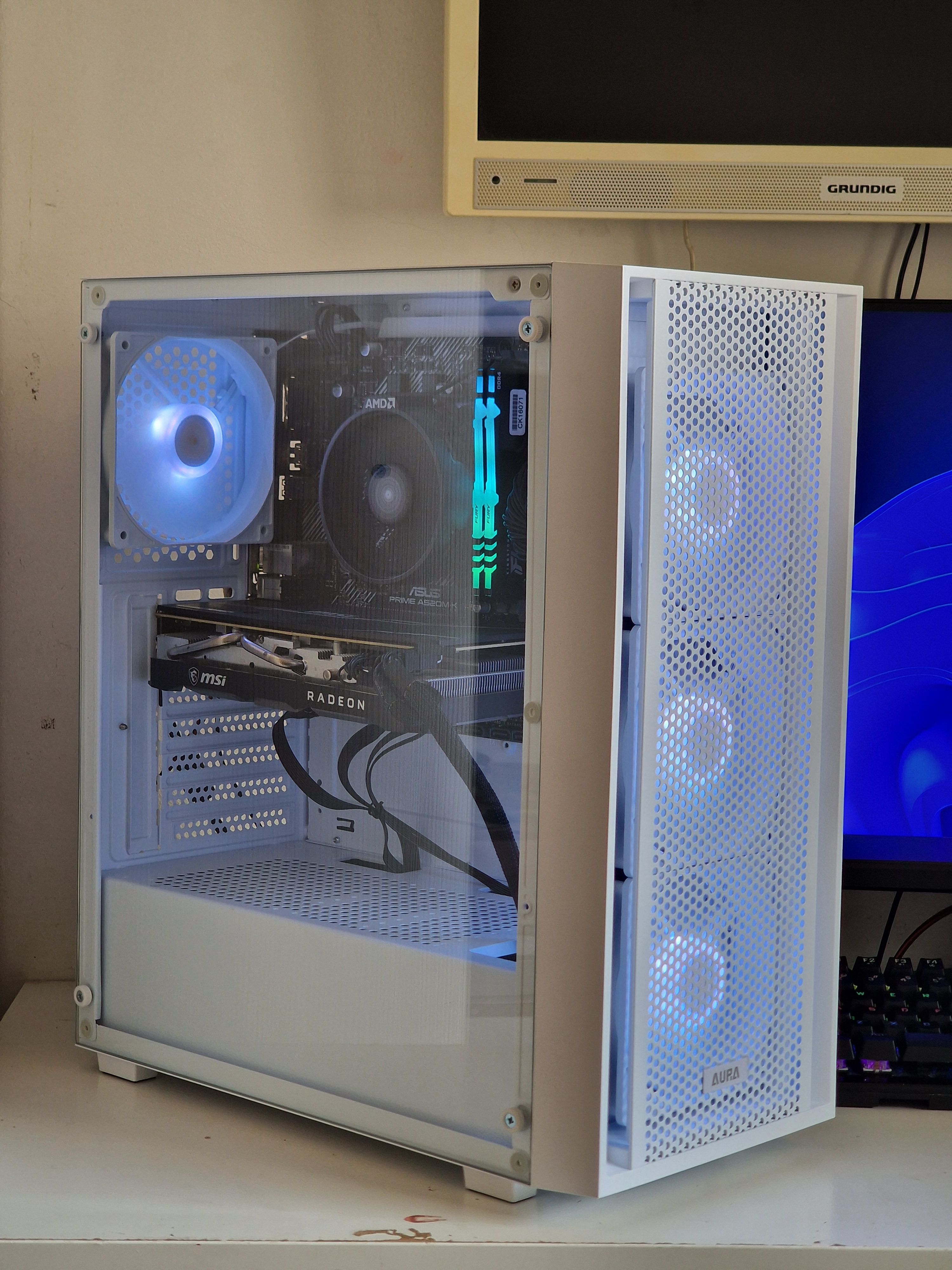 Gaming PC - Ryzen 5 3600 / RX 5700 XT 8GB / 16GB / 512 Nvme